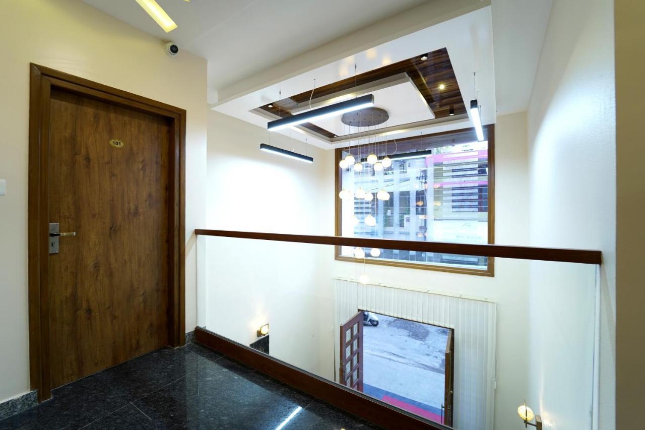 Ss Crown Inn Bangalore Dış mekan fotoğraf