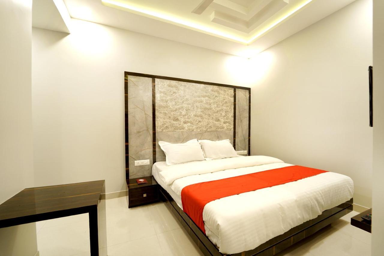 Ss Crown Inn Bangalore Dış mekan fotoğraf